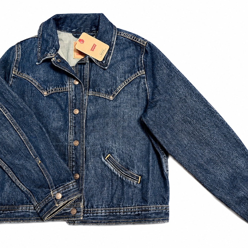 Levi's NWT Women LG Dark Denim Trucker Jacket with Contrast Stitching